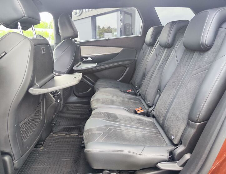 Peugeot 5008 13