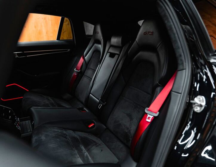Porsche Panamera 24