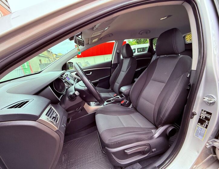 Hyundai i30 12