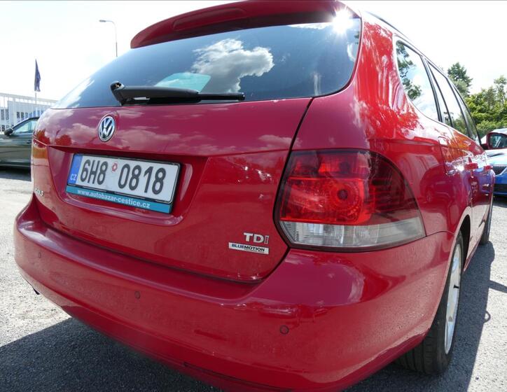 Volkswagen Golf 10