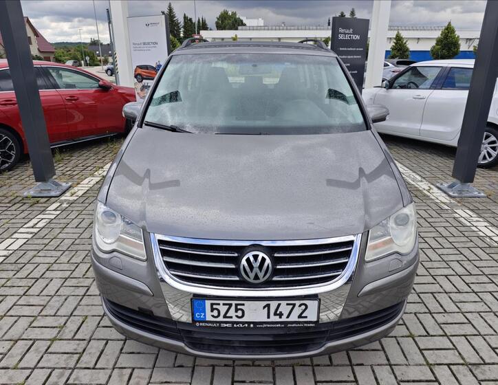 Volkswagen Touran 9