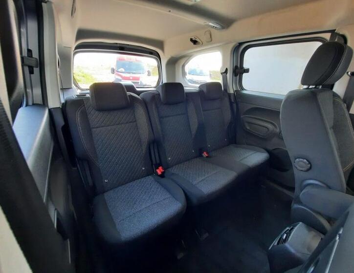 Peugeot Rifter 6