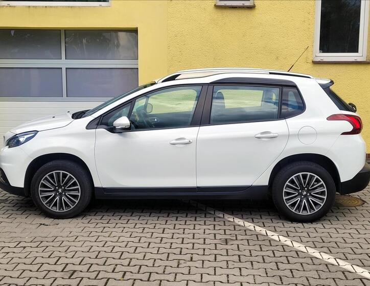 Peugeot 2008 6