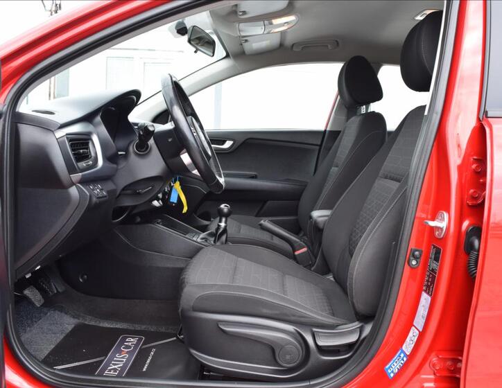 KIA Rio 15