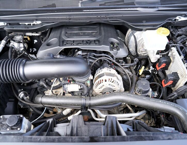 Dodge RAM 1500 10