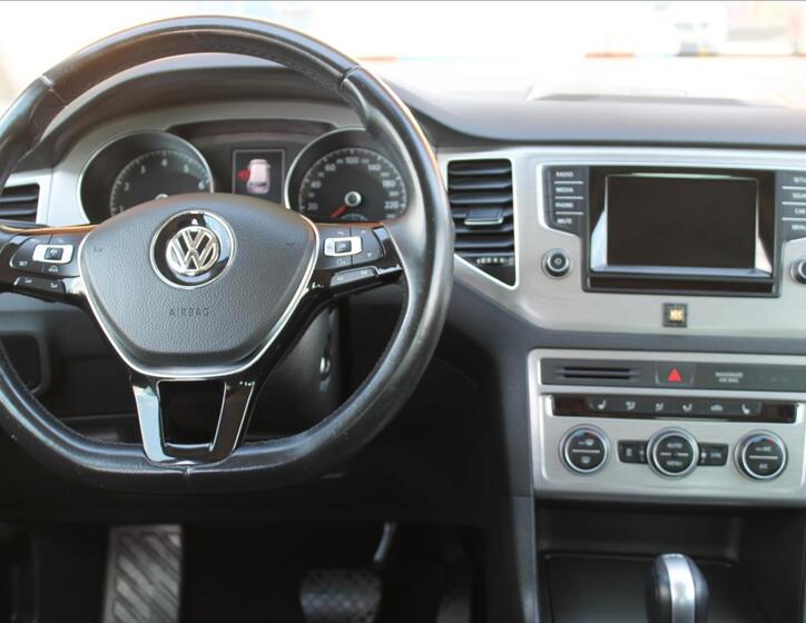 Volkswagen Golf Sportsvan 10