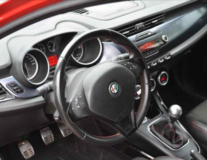 Alfa Romeo Giulietta 16