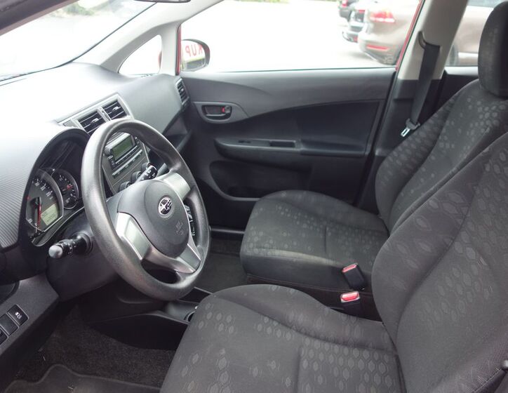 Subaru Trezia 17