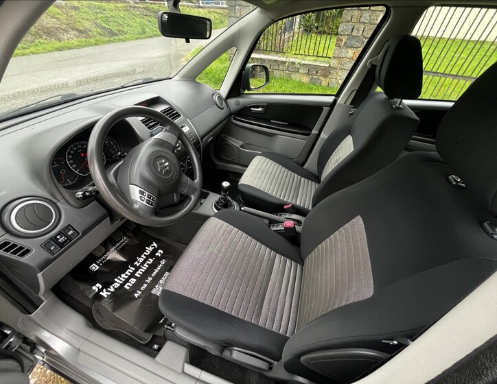 Suzuki SX4 10