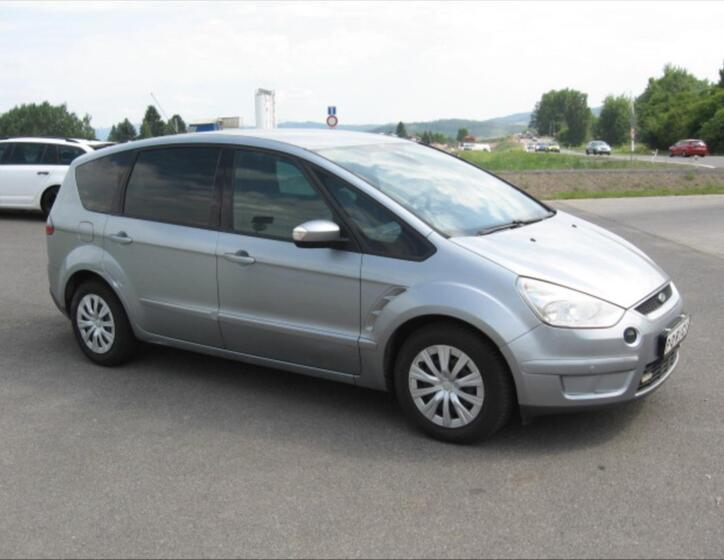 Ford S-MAX 4