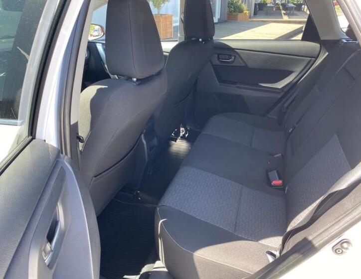 Toyota Auris 11