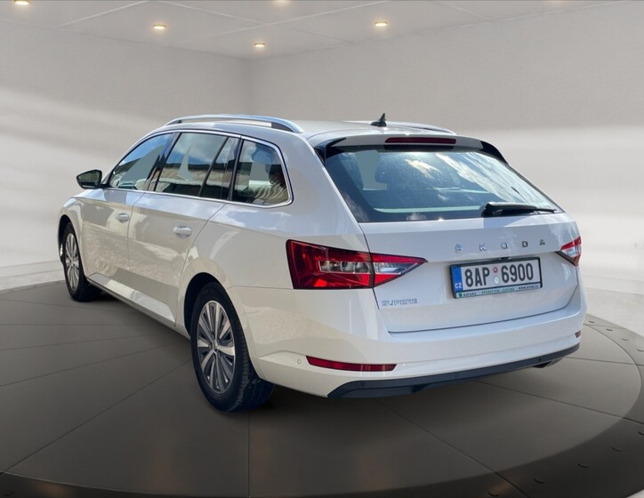 Škoda Superb 4