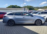 Hyundai i30 4
