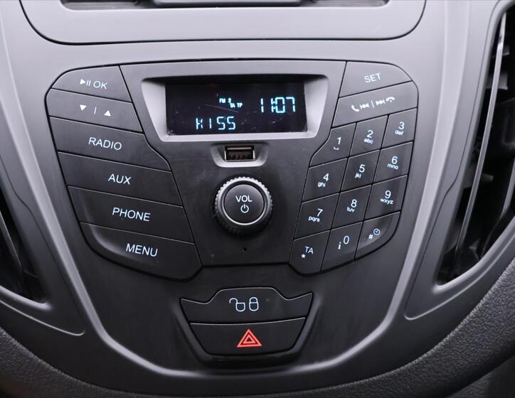 Ford Tourneo Courier 22