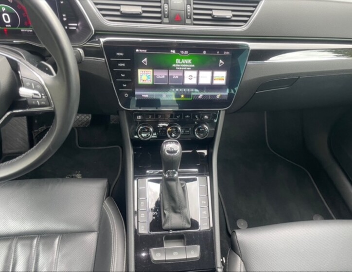 Škoda Superb 10