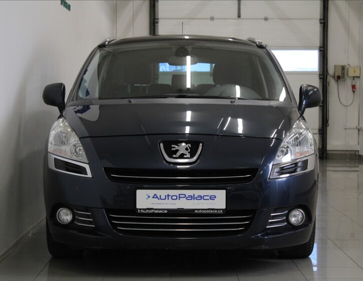 Peugeot 5008 2