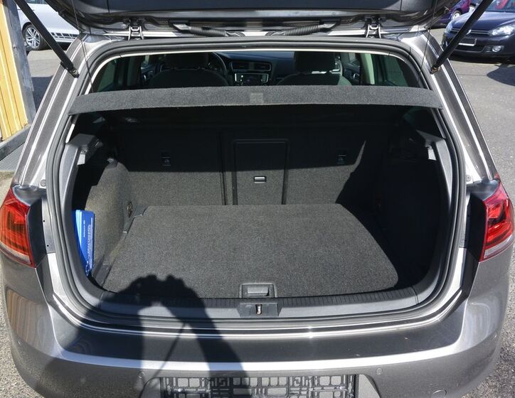 Volkswagen Golf 29