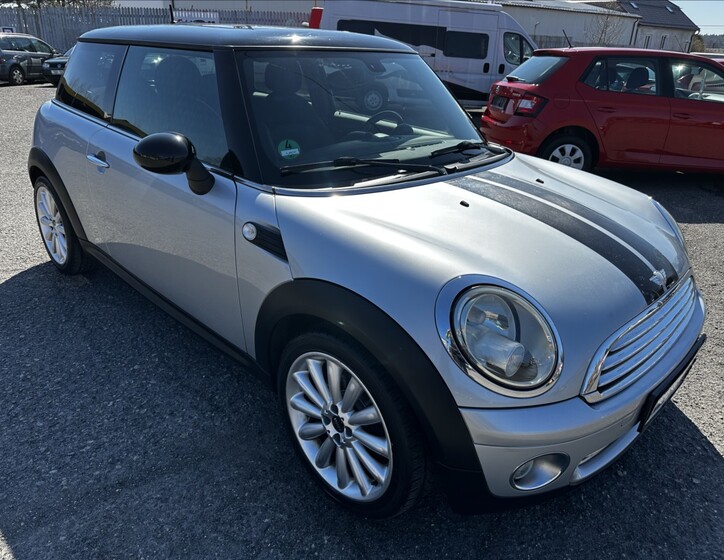 Mini Cooper 8
