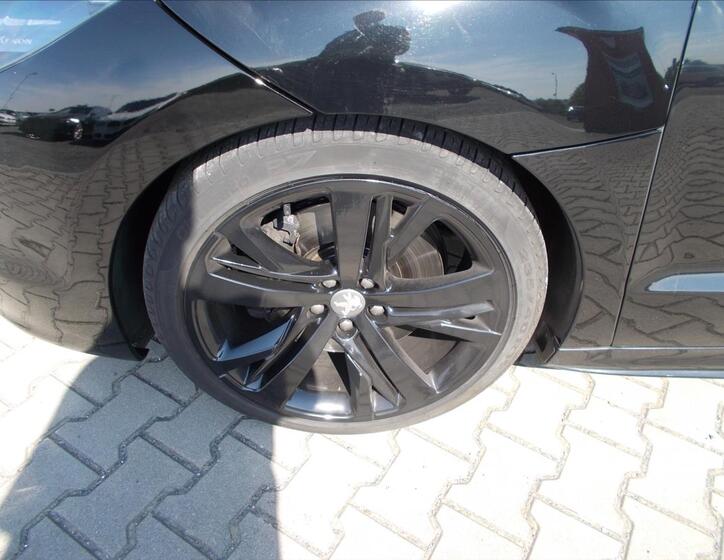 Peugeot RCZ 5