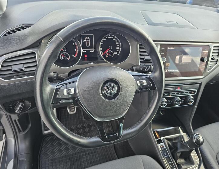 Volkswagen Golf Sportsvan 11