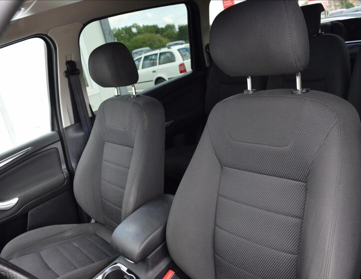 Ford Galaxy 15