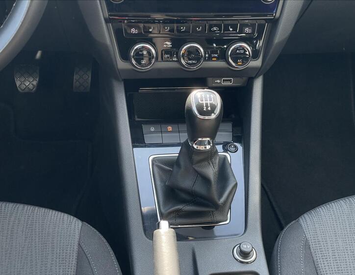 Škoda Octavia 13