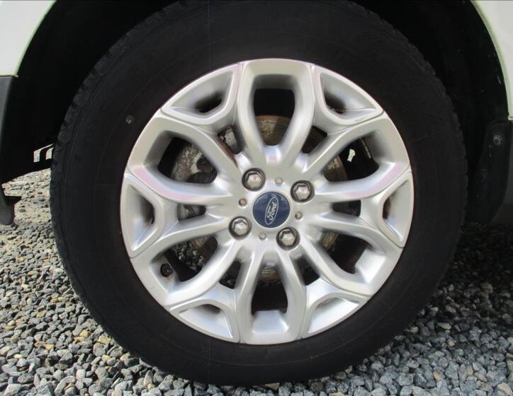 Ford EcoSport 28