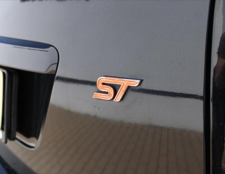Ford Focus 13