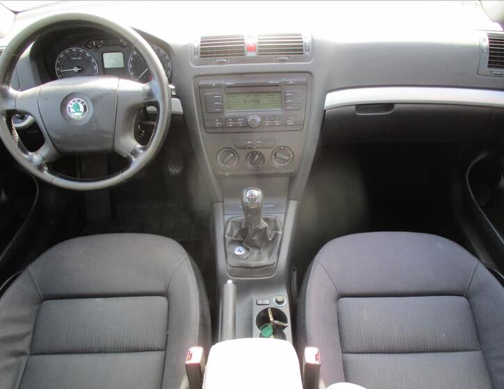 Škoda Octavia 12