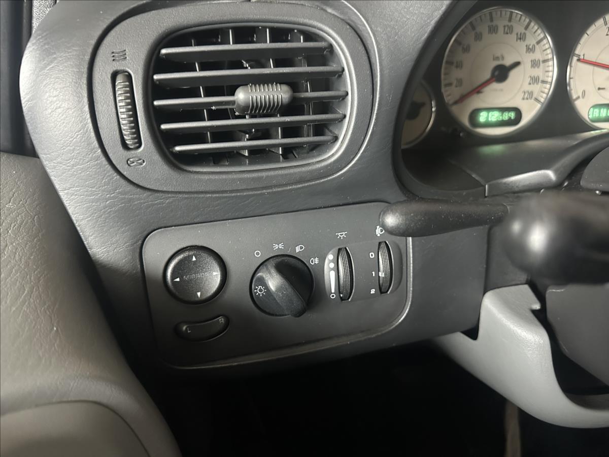Chrysler Voyager