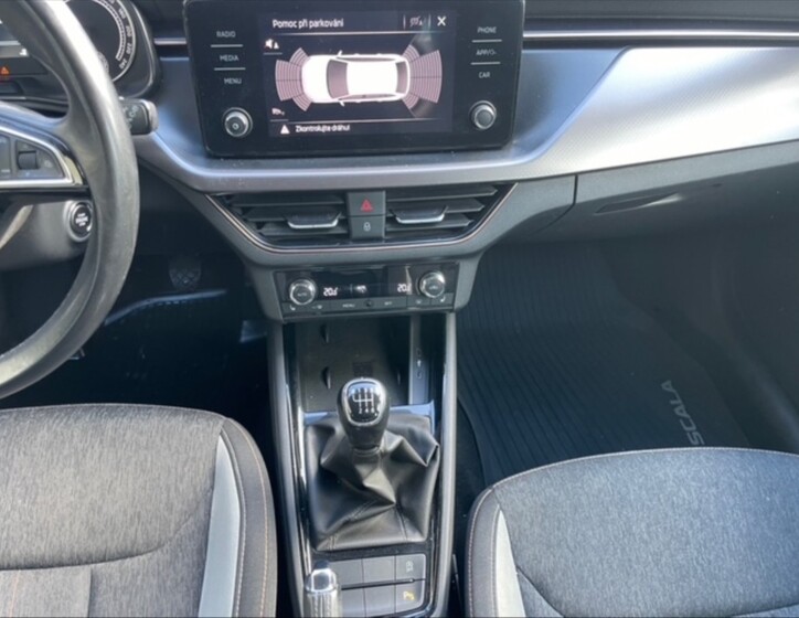 Škoda Scala 10