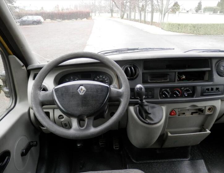 Renault Master 17