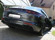 Porsche Panamera 18