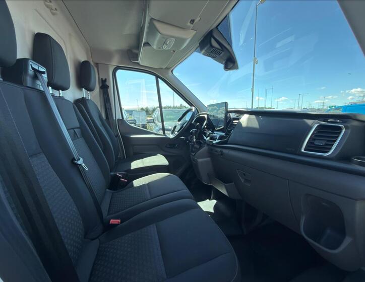 Ford Transit 18