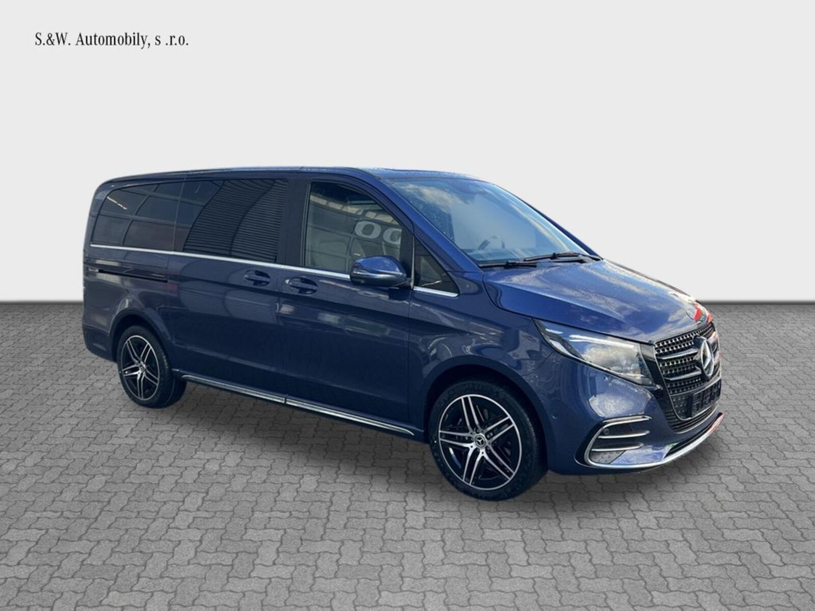 Mercedes-Benz Třídy V 7