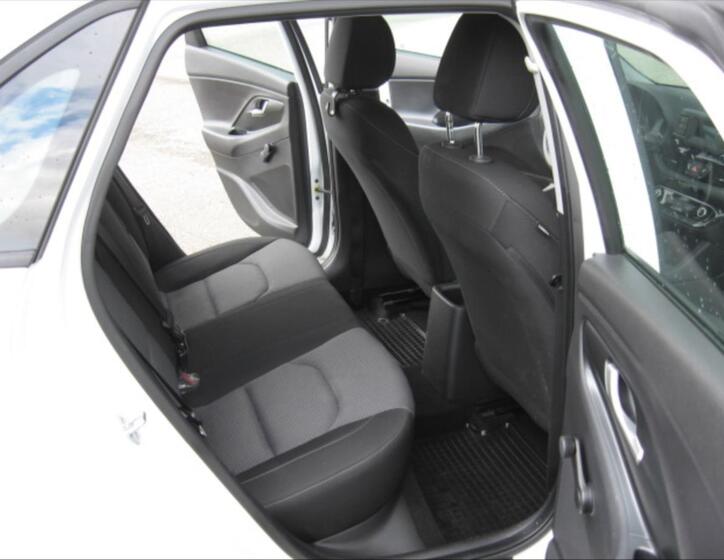 Hyundai i30 10