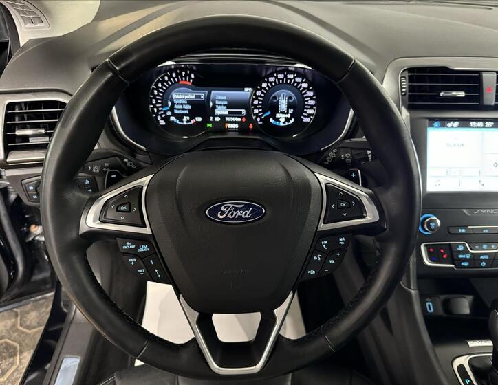 Ford Mondeo 17