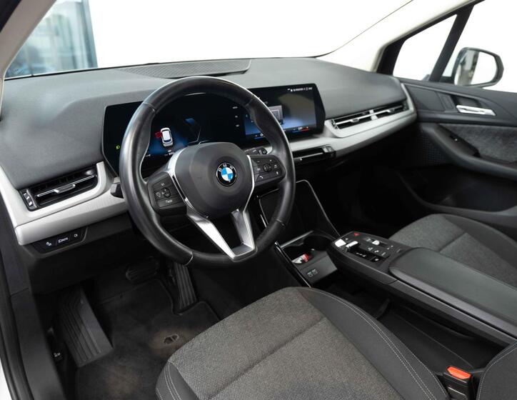 BMW Řada 2 11
