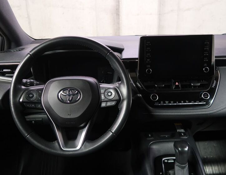 Toyota Corolla 16