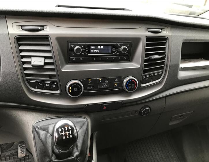 Ford Transit Custom 13