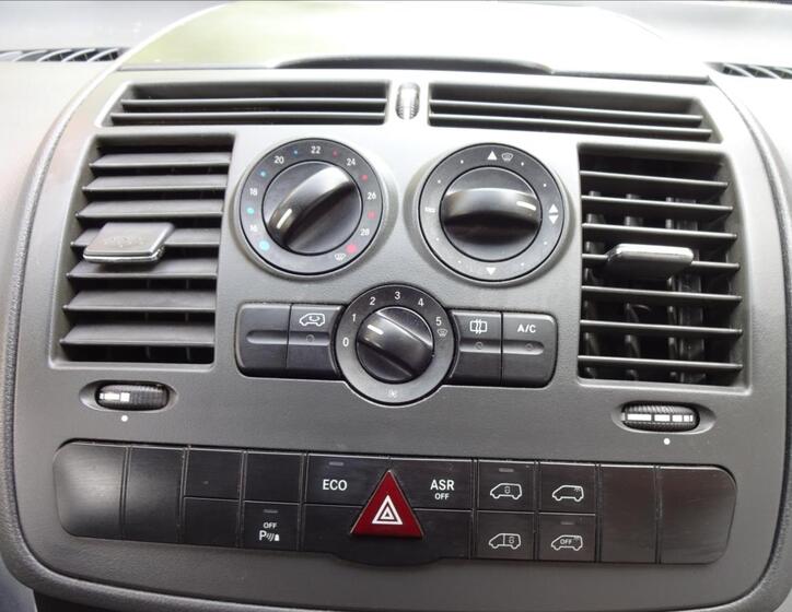 Mercedes-Benz Vito 26