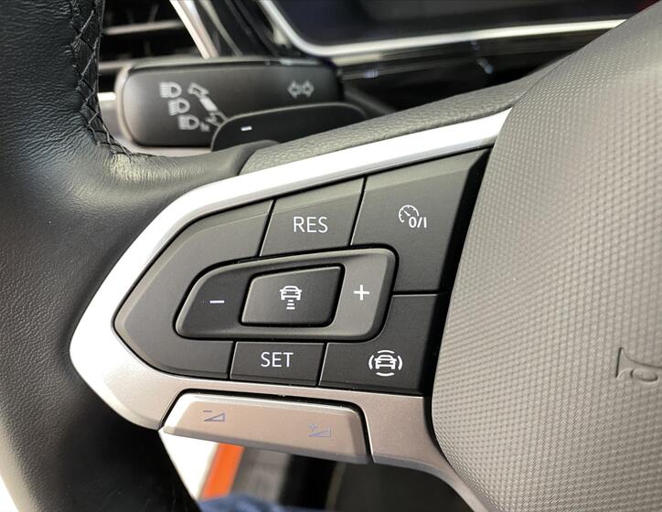 Volkswagen T-Cross 13