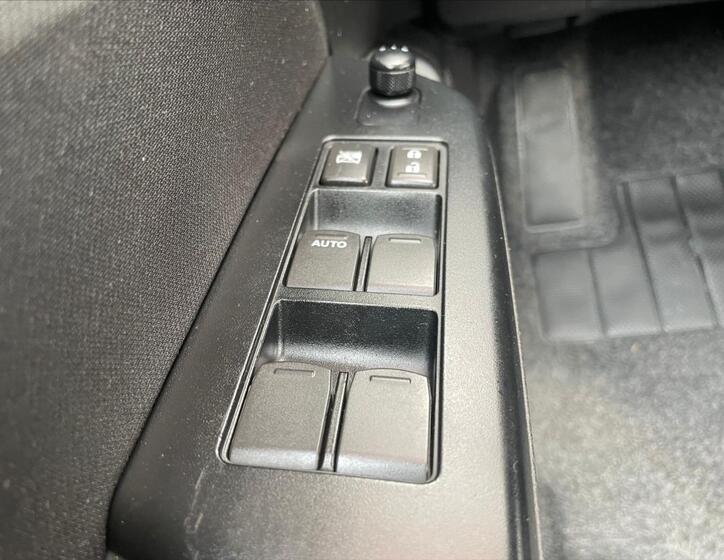 Suzuki Swift 17
