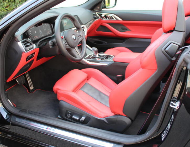 BMW M4 9