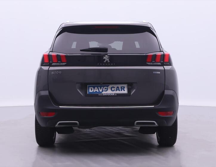 Peugeot 5008 6