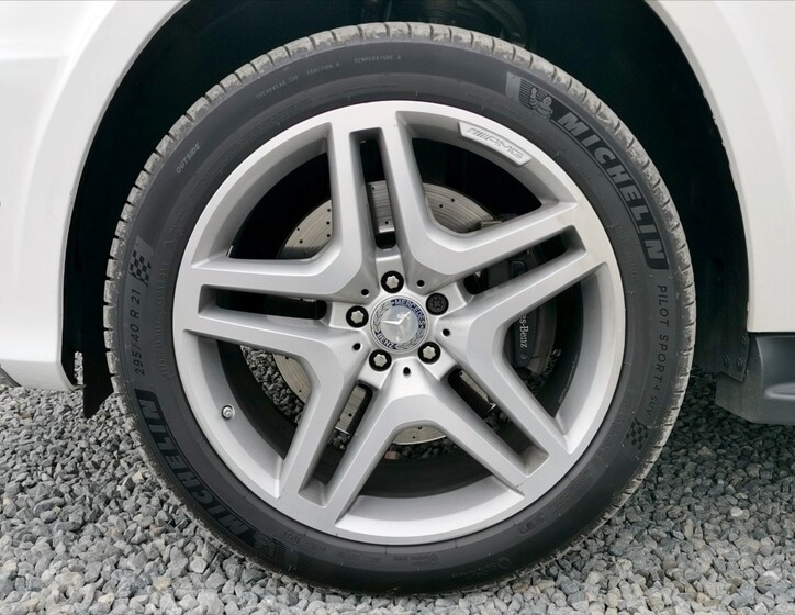 Mercedes-Benz GL 38