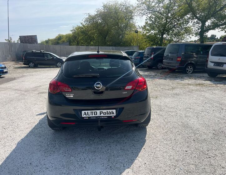 Opel Astra 12
