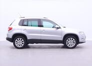 Volkswagen Tiguan 8