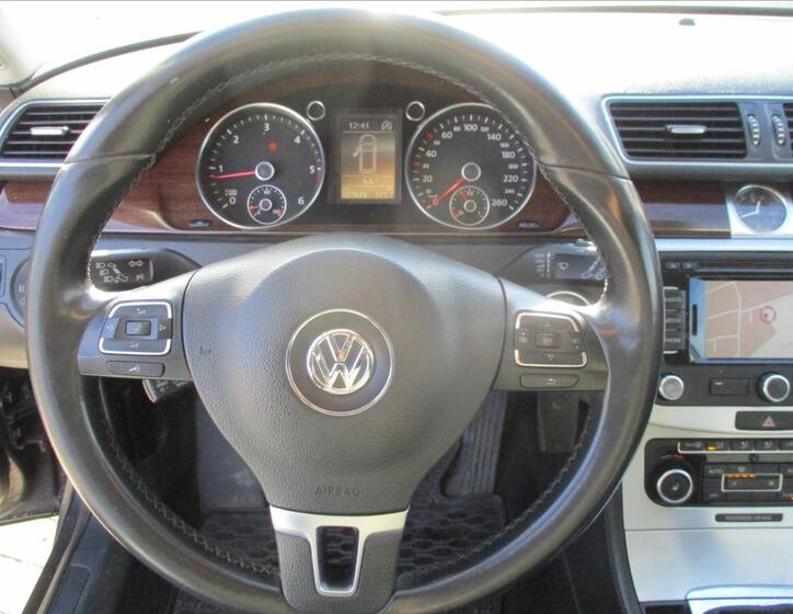 Volkswagen Passat 16