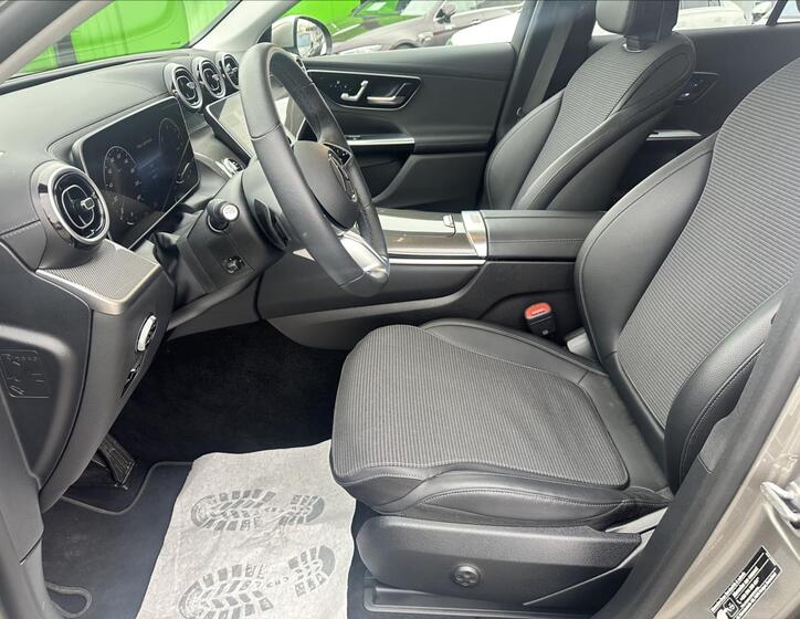 Mercedes-Benz GLC 9